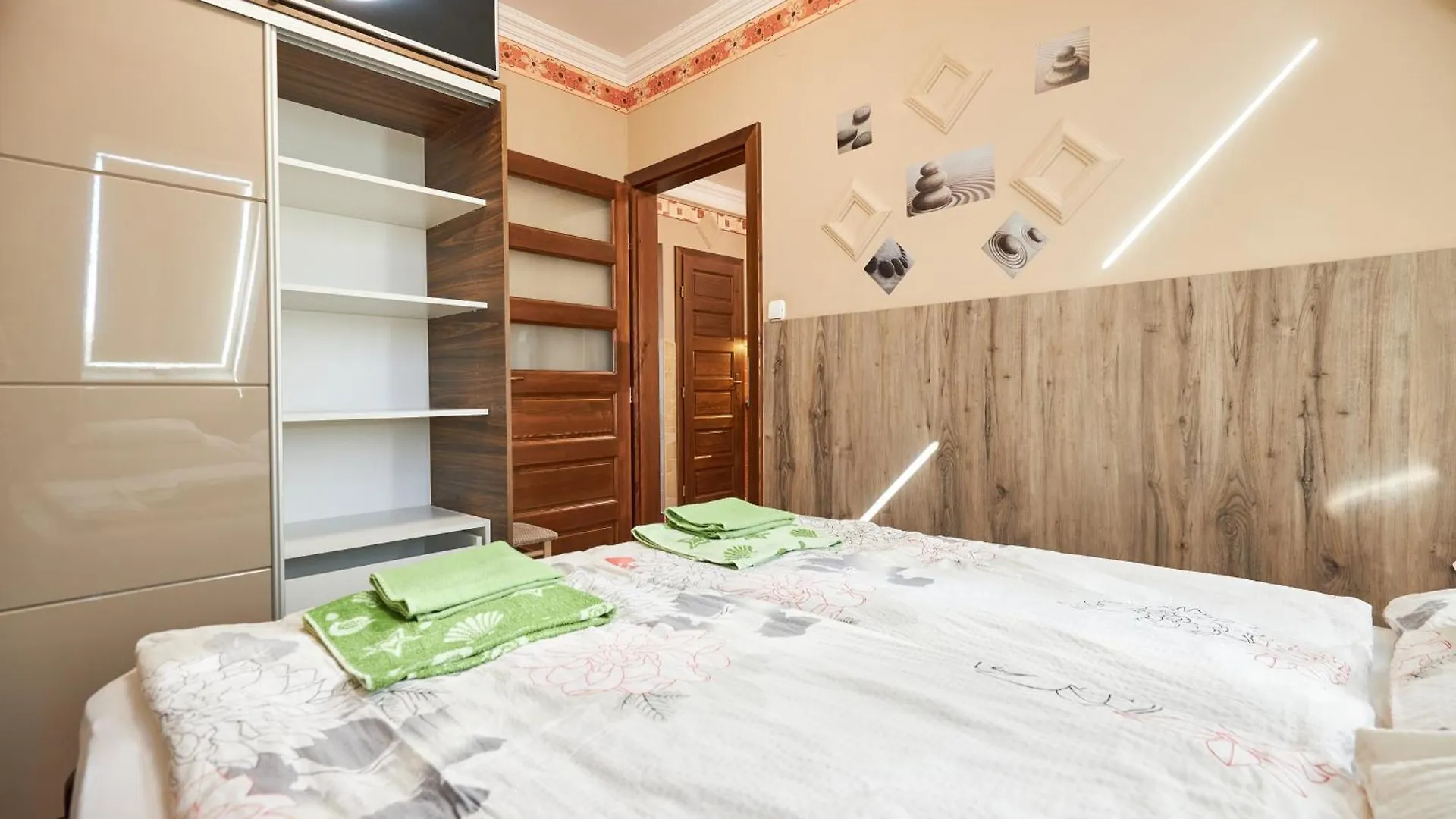 Valentin Deluxe Apartman Hajdúszoboszló